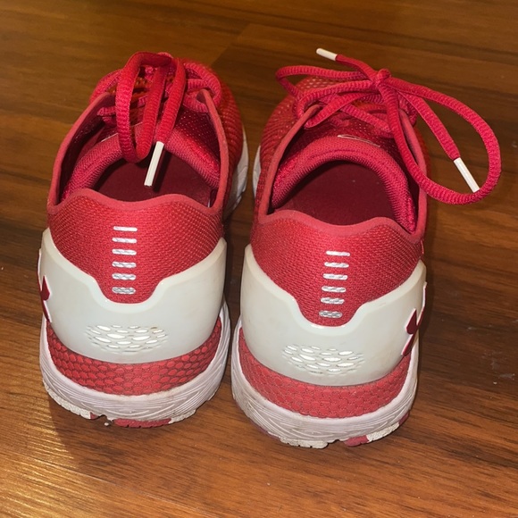 Under Armour HOVR Sonic 4 Running Shoes - Wisconsin Badgers - Picture 3 of 5